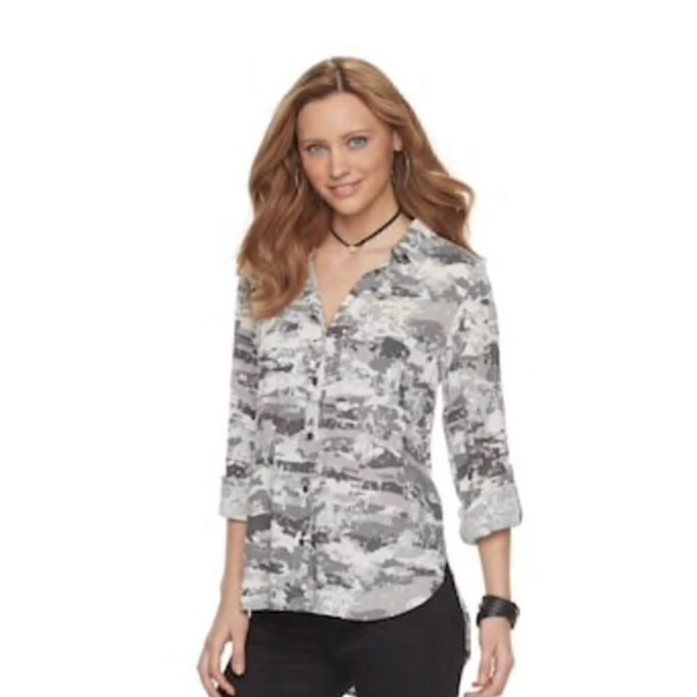 NWT Rock & Republic grey camo top size small